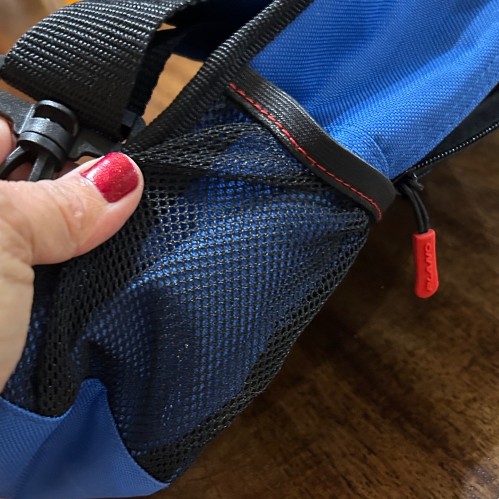 Plano fishing Blue and Red sling bag with Clear Front - Picture 6 of 7